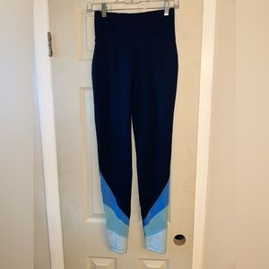 Old navy elevate leggings - blue color block mesh insert